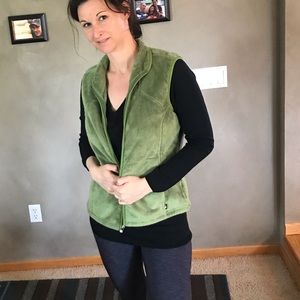 The north face osito vest